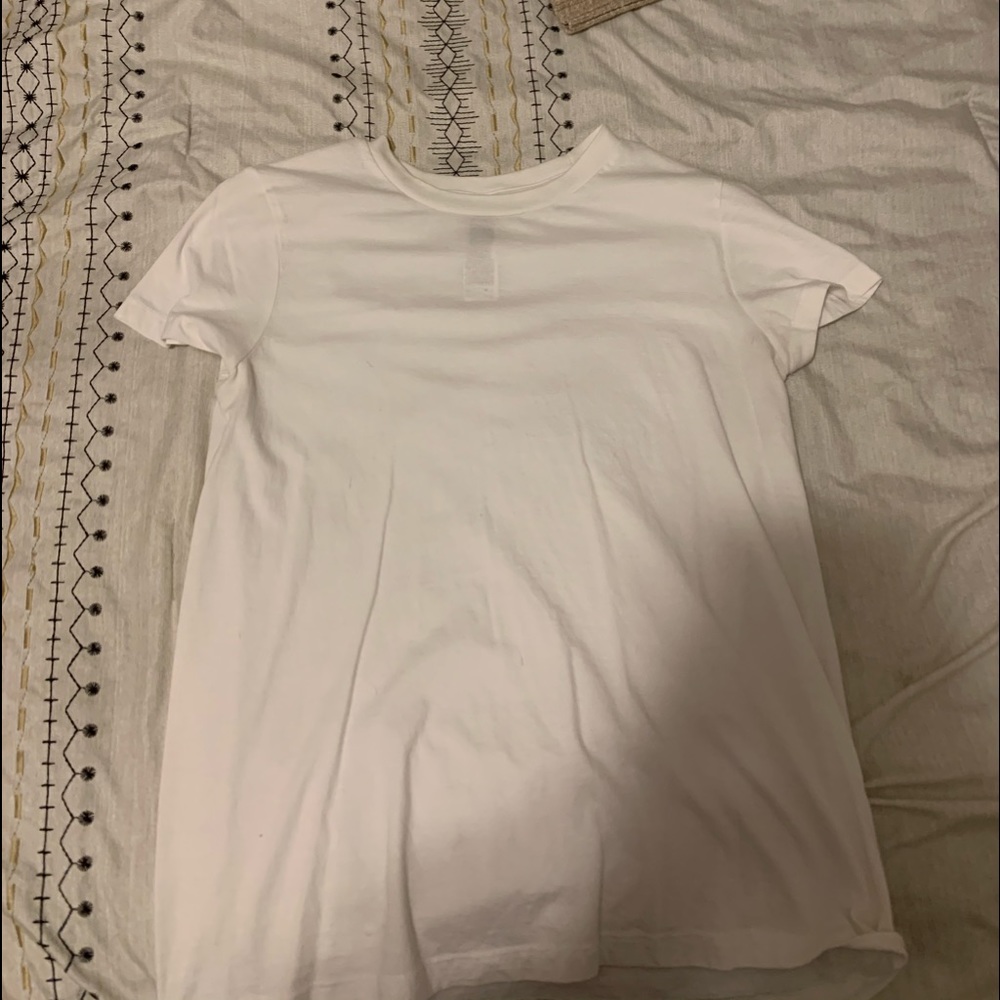 White tee
